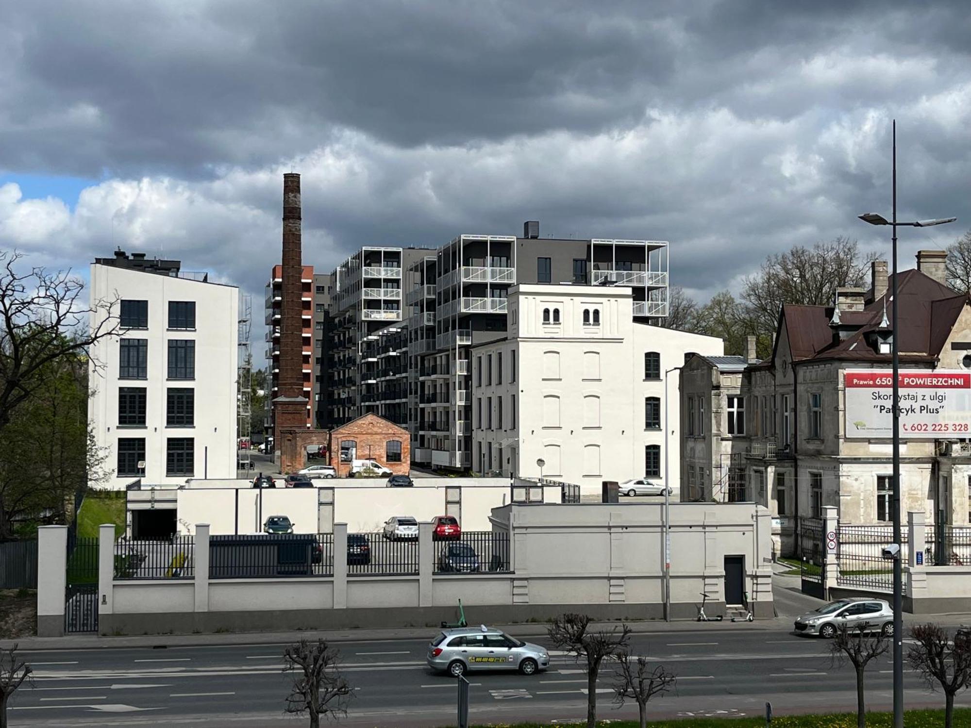 Wygodny Apartament Przy Centrum Manufaktura Z Parkingiem Łódź Buitenkant foto