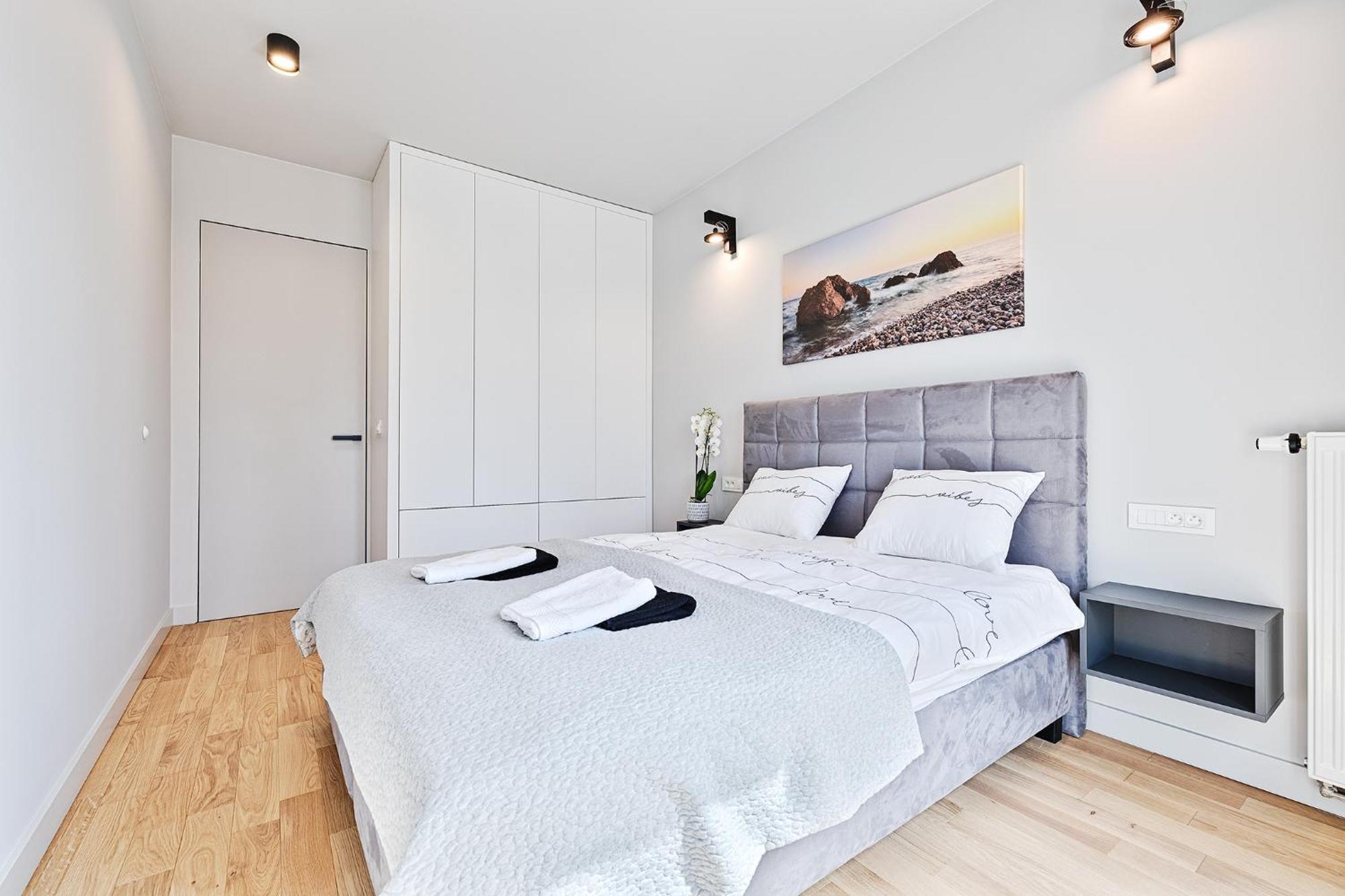 Wygodny Apartament Przy Centrum Manufaktura Z Parkingiem Łódź Buitenkant foto